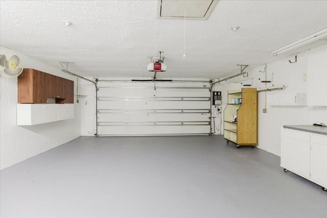 8222 LA SERENA DRIVE, Tampa, FL 33614