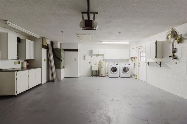 8222 LA SERENA DRIVE, Tampa, FL 33614