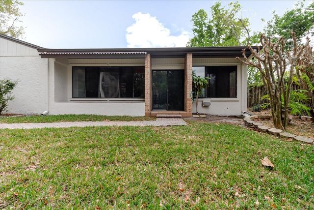 8222 LA SERENA DRIVE, Tampa, FL 33614