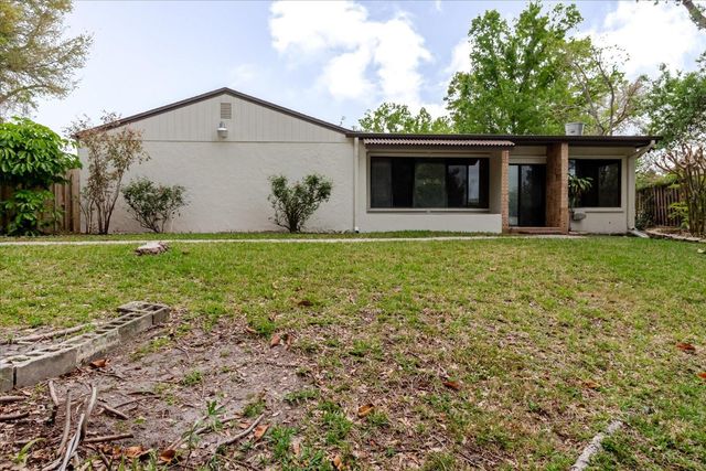 8222 LA SERENA DRIVE, Tampa, FL 33614