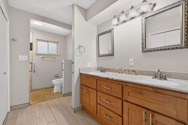 1617 Cedar Ridge Drive NE, Albuquerque, NM 87112