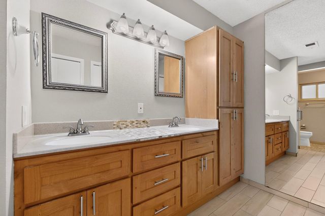 1617 Cedar Ridge Drive NE, Albuquerque, NM 87112