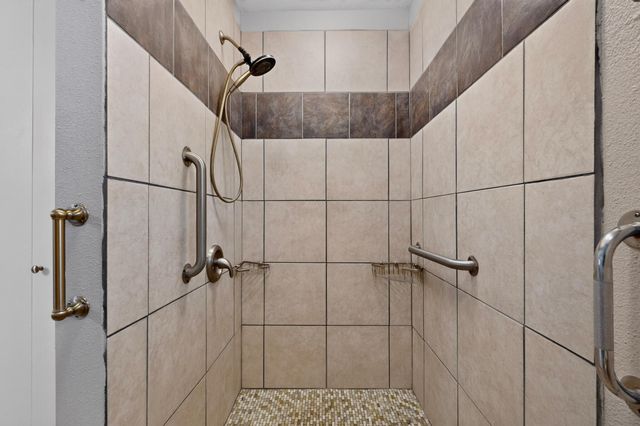 1617 Cedar Ridge Drive NE, Albuquerque, NM 87112