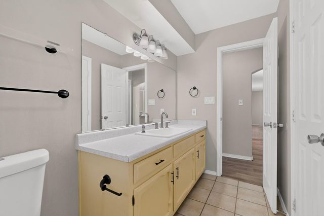 1617 Cedar Ridge Drive NE, Albuquerque, NM 87112