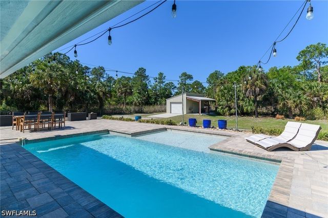 681 15th ST SW, Naples, FL 34117