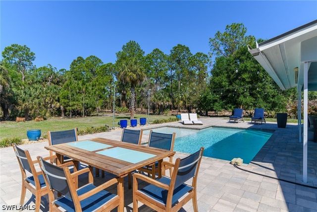 681 15th ST SW, Naples, FL 34117