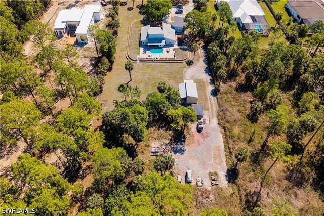 681 15th ST SW, Naples, FL 34117