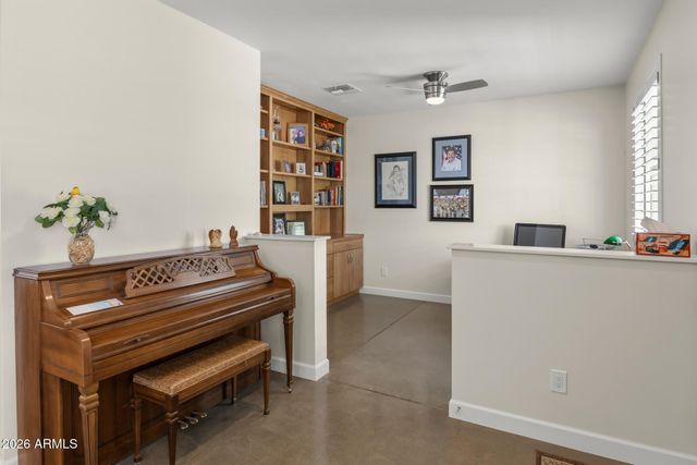 8410 W Sands Court, Peoria, AZ 85383