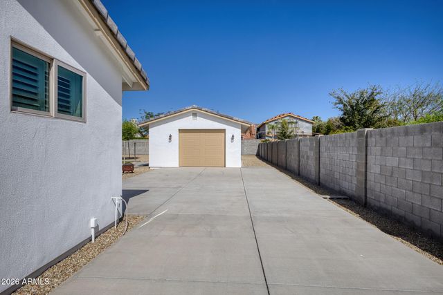 8410 W Sands Court, Peoria, AZ 85383