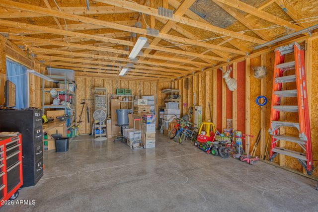 8410 W Sands Court, Peoria, AZ 85383