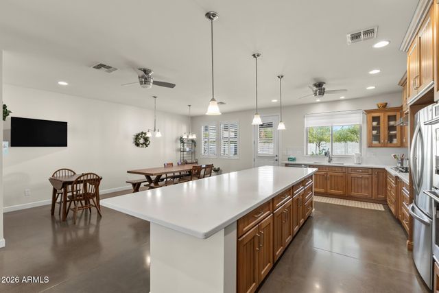 8410 W Sands Court, Peoria, AZ 85383