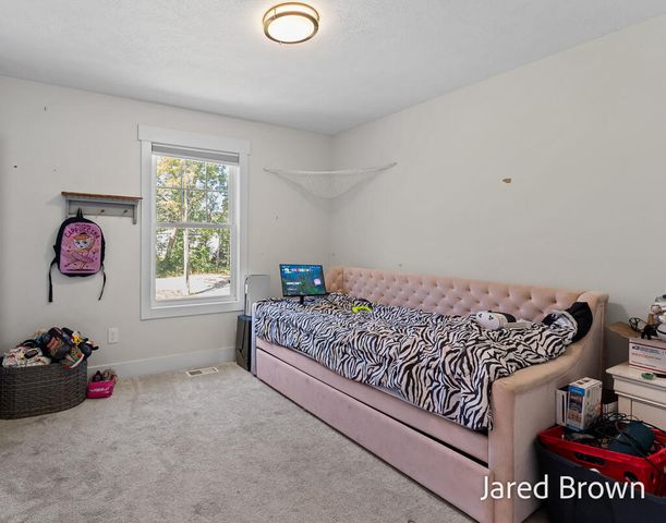 17528 136th Avenue, Nunica, MI 49448