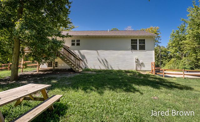 17528 136th Avenue, Nunica, MI 49448