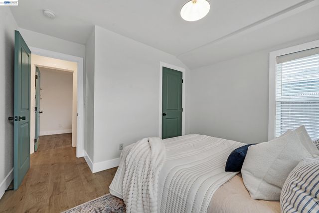 1861 Linden St, Livermore, CA 94551