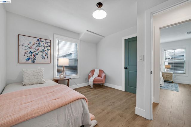 1861 Linden St, Livermore, CA 94551