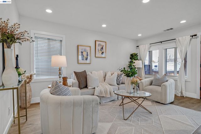 1861 Linden St, Livermore, CA 94551