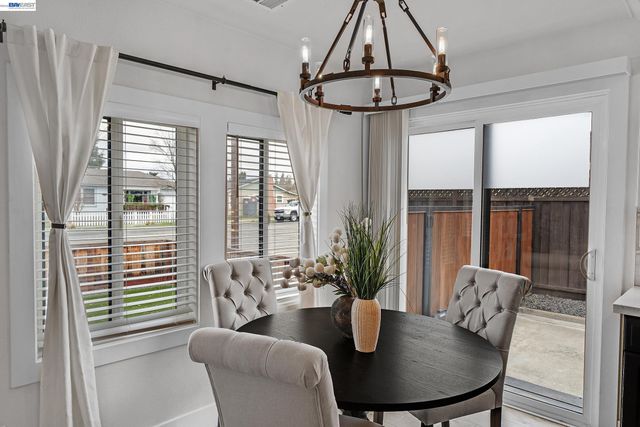 1861 Linden St, Livermore, CA 94551