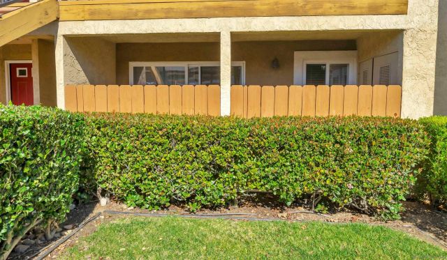 495 San Pascual Valley Road 142, Escondido, CA 92027