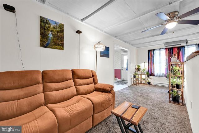 602 HILLSIDE AVE, Shamokin, PA 17872