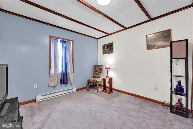 602 HILLSIDE AVE, Shamokin, PA 17872