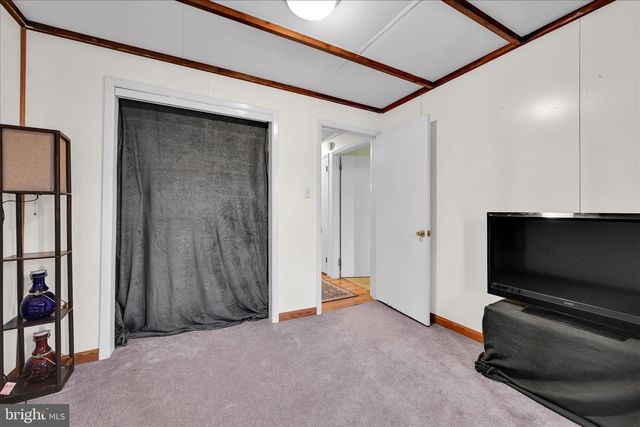 602 HILLSIDE AVE, Shamokin, PA 17872