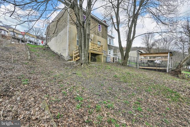 602 HILLSIDE AVE, Shamokin, PA 17872