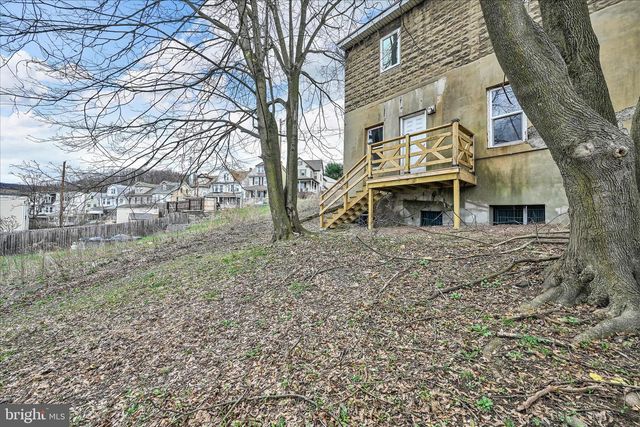 602 HILLSIDE AVE, Shamokin, PA 17872