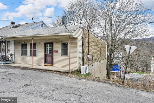 602 HILLSIDE AVE, Shamokin, PA 17872