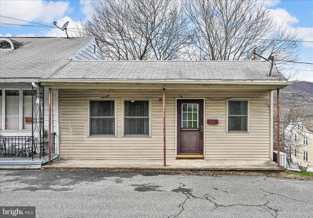 602 HILLSIDE AVE, Shamokin, PA 17872
