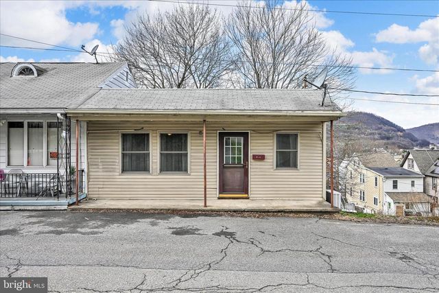 602 HILLSIDE AVE, Shamokin, PA 17872