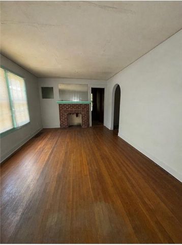 16 Grove Park Place, Atlanta, GA 30318