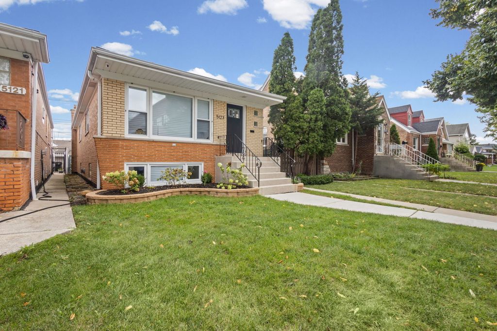 5123 S Lotus Avenue, Chicago, IL 60638 — photo 2