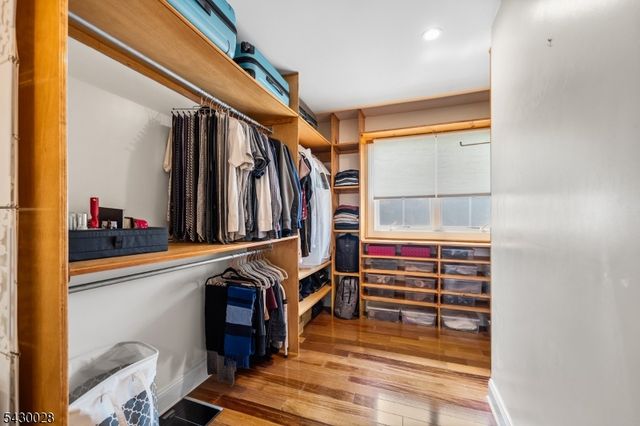 124 Crain Rd, Paramus Boro, NJ 07652