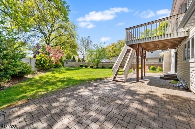 124 Crain Rd, Paramus Boro, NJ 07652