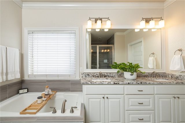 1238 Valle Lane, Tontitown, AR 72762