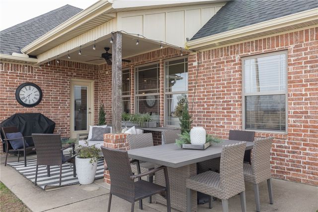 1238 Valle Lane, Tontitown, AR 72762