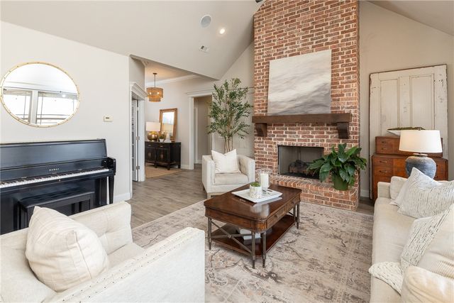 1238 Valle Lane, Tontitown, AR 72762