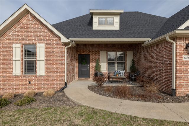 1238 Valle Lane, Tontitown, AR 72762