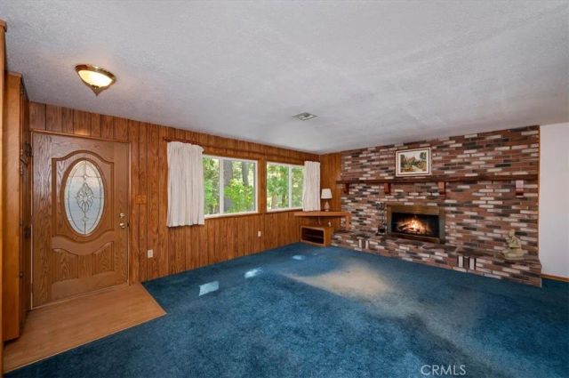 1050 Jungfrau, Crestline, CA 92325