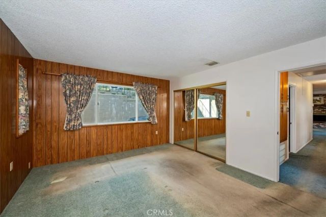 1050 Jungfrau, Crestline, CA 92325