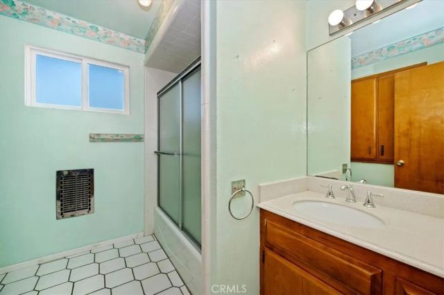 1050 Jungfrau, Crestline, CA 92325
