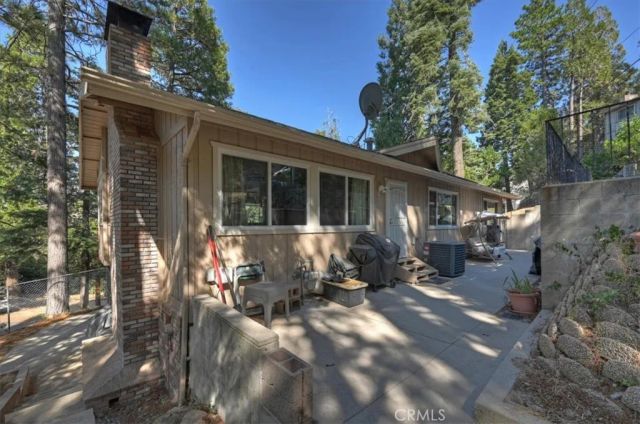 1050 Jungfrau, Crestline, CA 92325