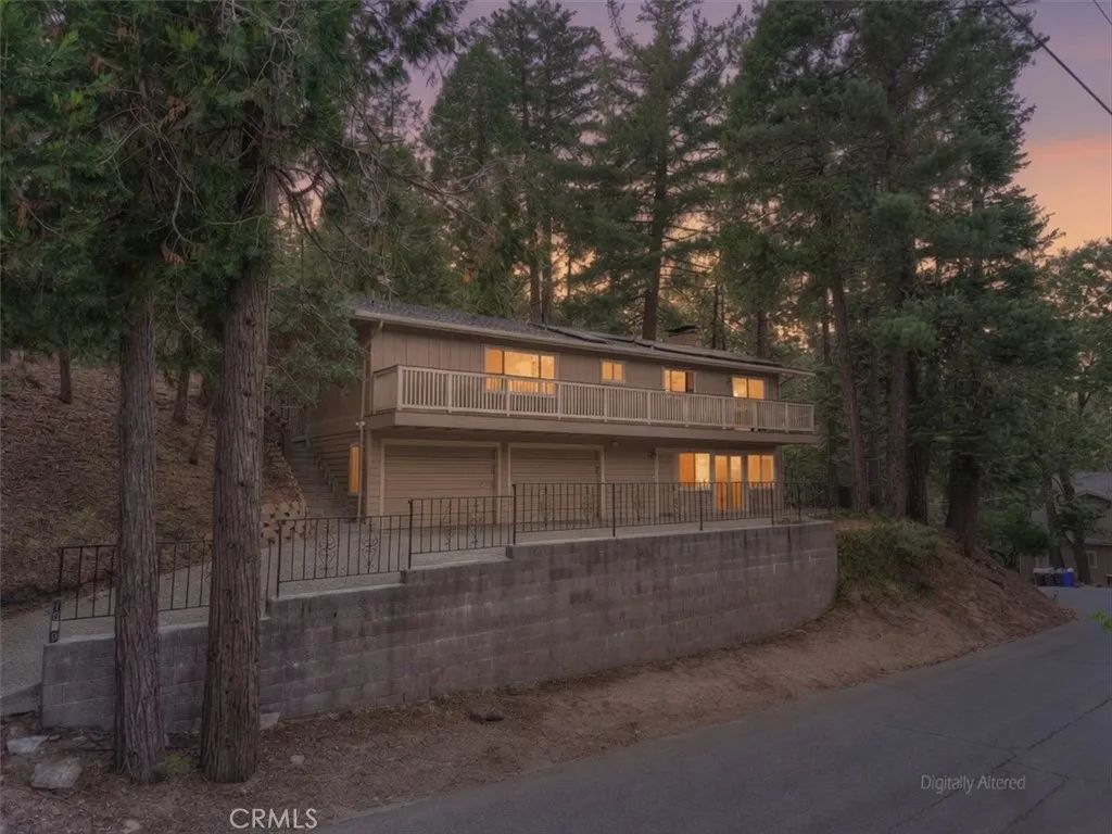 1050 Jungfrau, Crestline, CA 92325