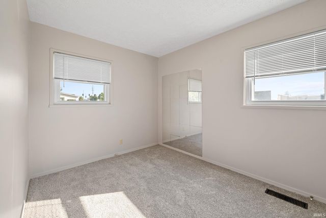 2201 Meadow Drive, Lafayette, IN 47909