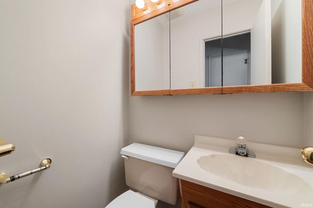 2201 Meadow Drive, Lafayette, IN 47909