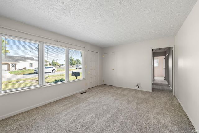 2201 Meadow Drive, Lafayette, IN 47909