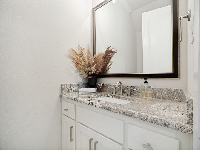 420 Crockett Circle, Roanoke, TX 76262