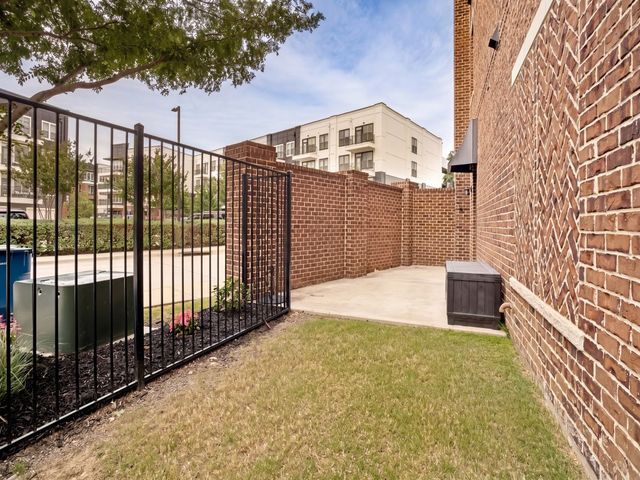 420 Crockett Circle, Roanoke, TX 76262