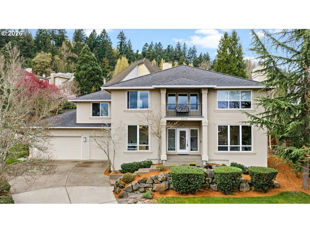 2305 STONEHURST Ct, Lake Oswego, OR 97034