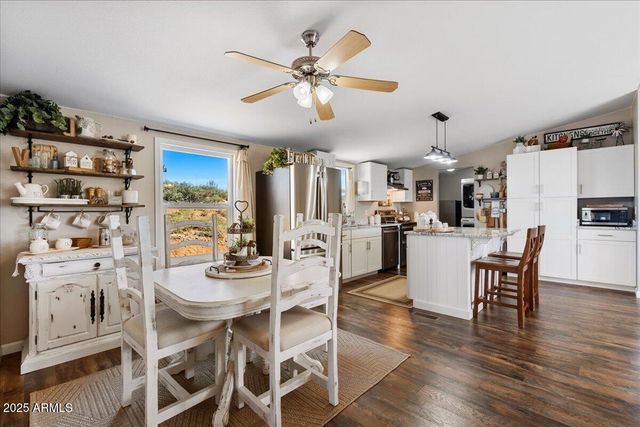 17730 E LIONS GATE Drive, Dewey, AZ 86327